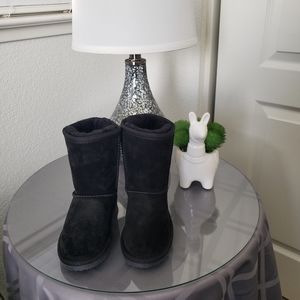 NWOT - Lamo Kids Boots Size C12